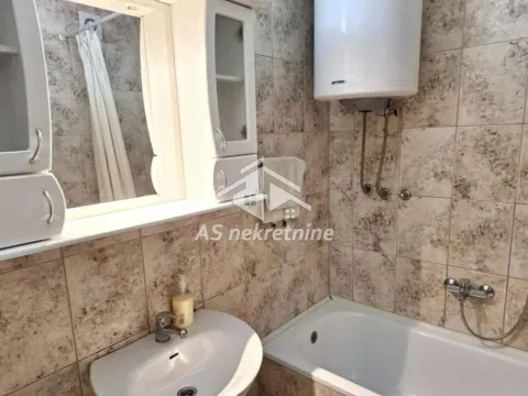 Izdavanje, četvorosoban stan, 105m², Crveni Krst, Beograd - image 16