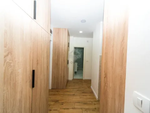 Prodaja, dvosoban stan, 63m², Centar, Podgorica - image 11