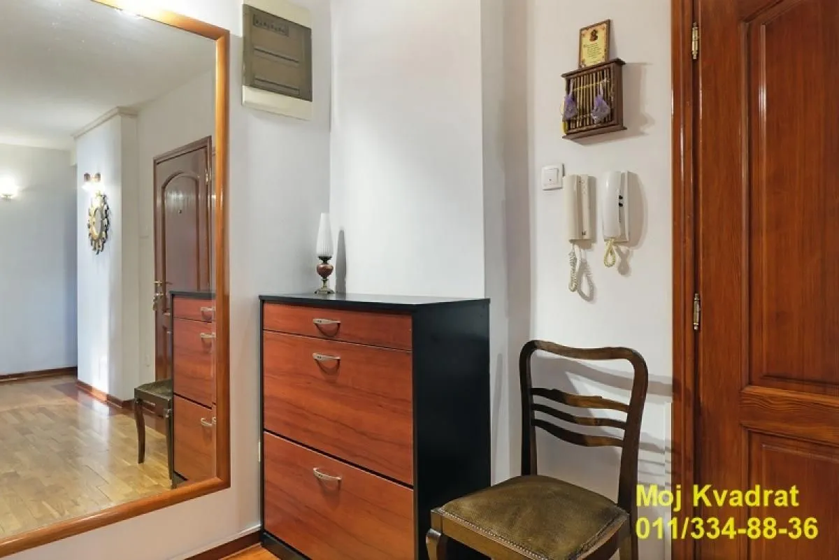 Sale, four bedroom apartment, 104m², Stari Grad, Beograd