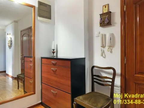 Sale, four bedroom apartment, 104m², Stari Grad, Beograd - image 16