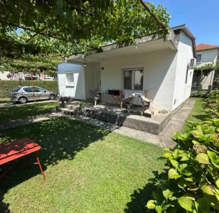 Sale, house, 110m², Zabjelo, Podgorica