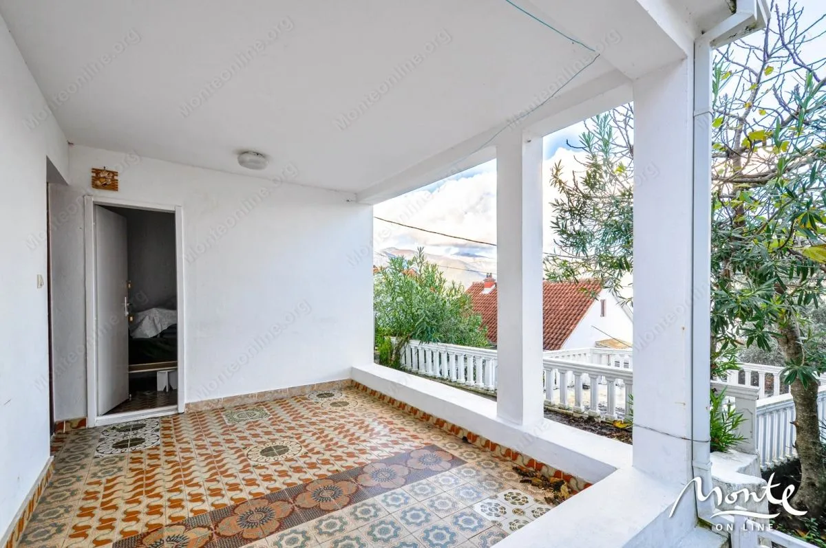 Prodaja, kuća, 168m², Krašići, Tivat
