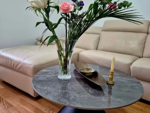 Sale, one bedroom apartment, 43m², Bečići, Budva - image 2