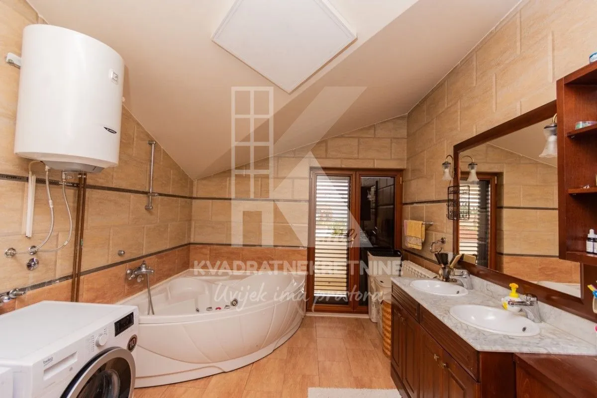 Izdavanje, kuća, 600m², Zeta, Podgorica