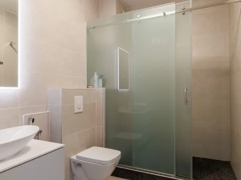 Sale, three bedroom apartment, 104m², Bečići, Budva - image 8