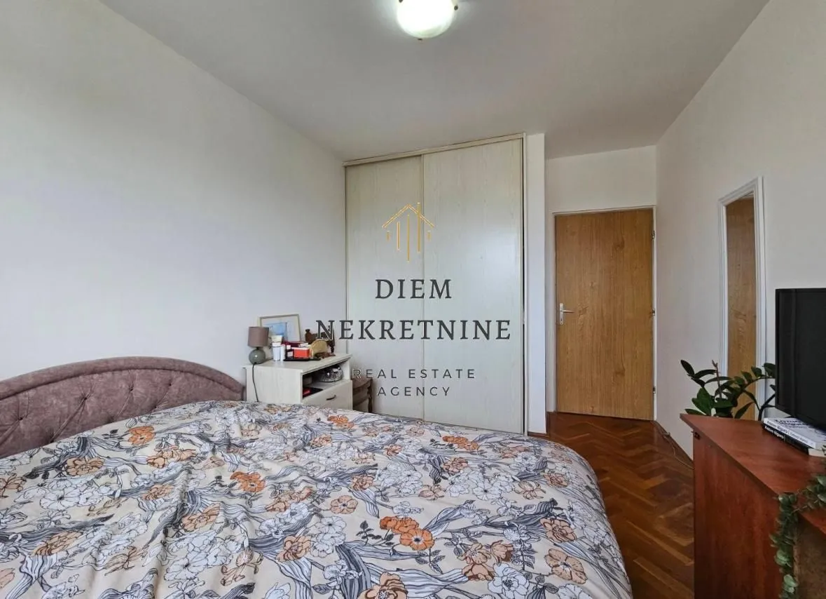 Sale, three bedroom apartment, 112m², Centar, Bar