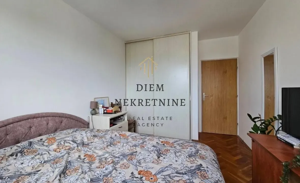 Sale, three bedroom apartment, 112m², Centar, Bar