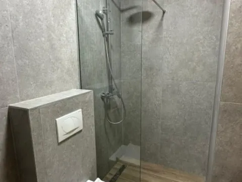 Sale, one bedroom apartment, 42m², Bečići, Budva - image 11