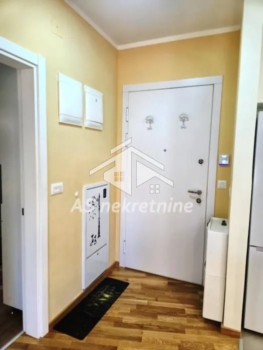 Rent, apartment, 37m², Zemun Sve Podlokacije, Beograd