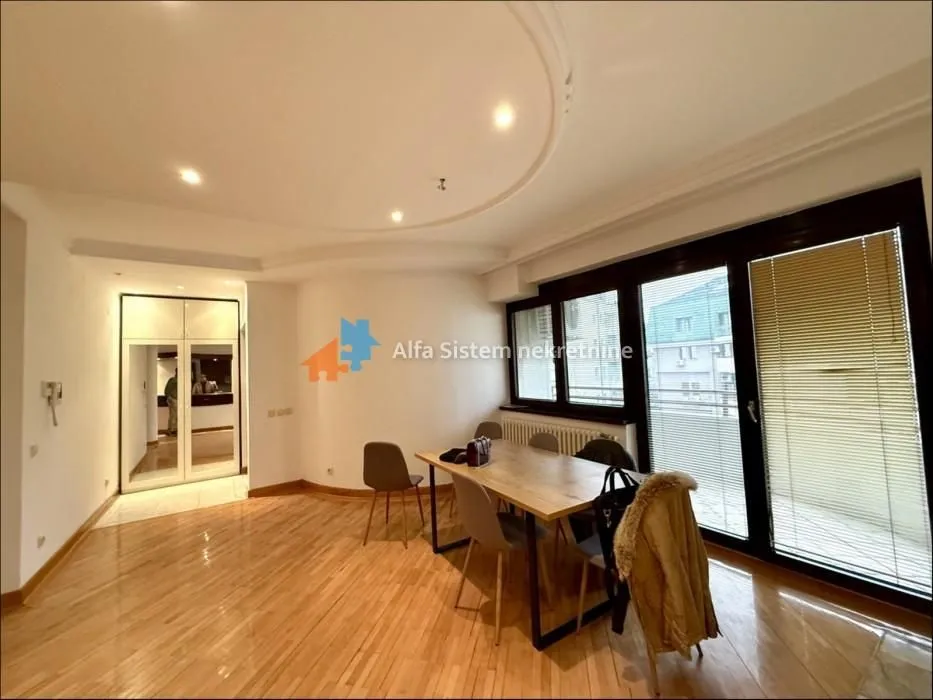 Rent, office space, 147m², Kalenić Pijaca, Vračar Sve Podlokacije