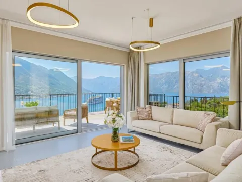 Sale, house, 150m², Dobrota, Kotor - image 1