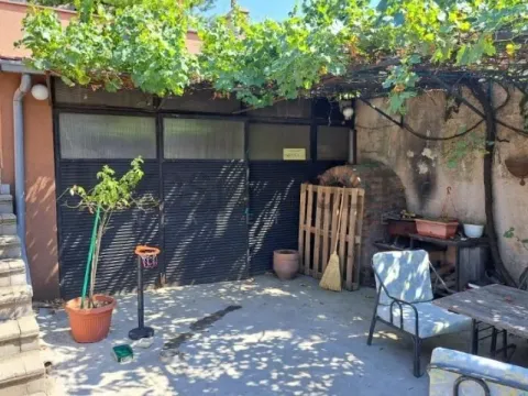 Prodaja, kuća, 130m², Mali Mokri Lug, Zvezdara Sve Podlokacije - image 8