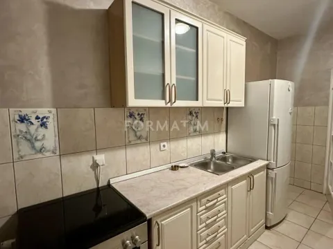 Rent, four bedroom apartment, 104m², Vračar Sve Podlokacije, Beograd - image 2