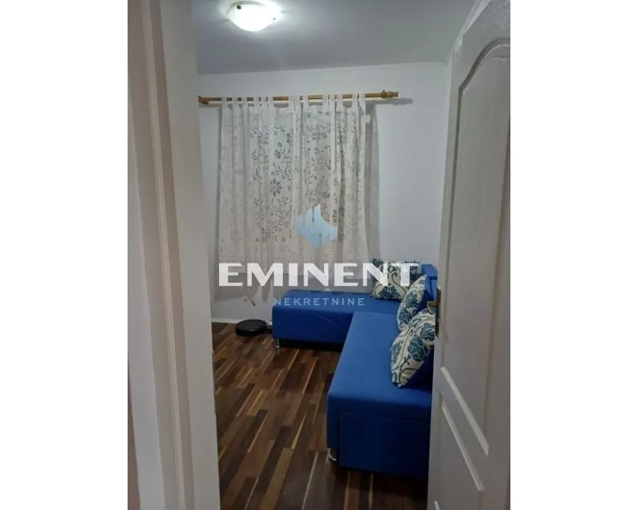 Rent, two bedroom apartment, 41m², Čubura, Beograd