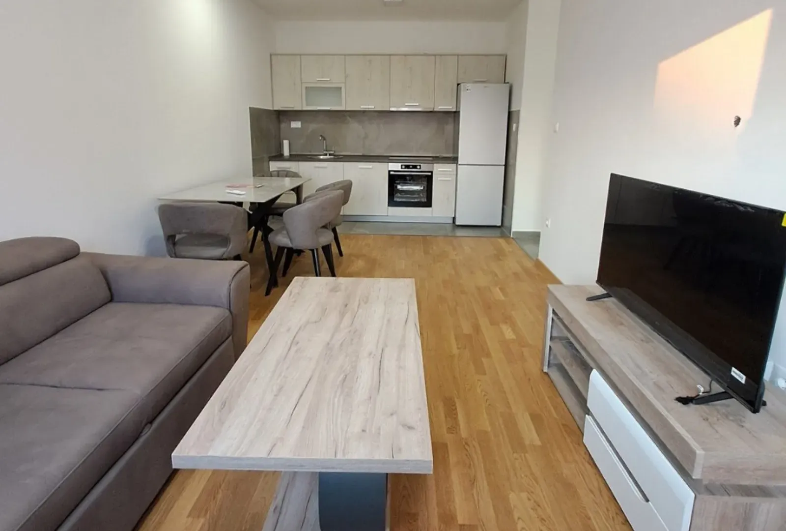 Izdavanje, jednosoban stan, 41m², Zabjelo, Podgorica