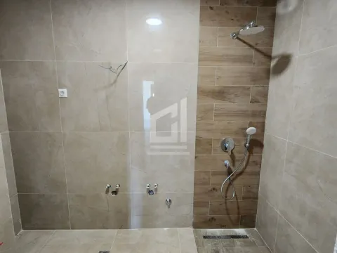 Prodaja, četvorosoban stan, 164m², Gorica C, Podgorica - image 4