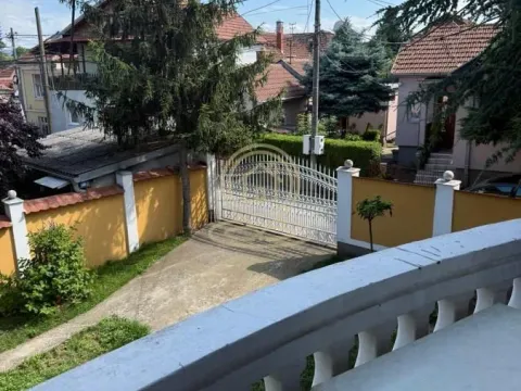 Izdavanje, dvosoban stan, 80m², Mala vaga, Kragujevac - image 2