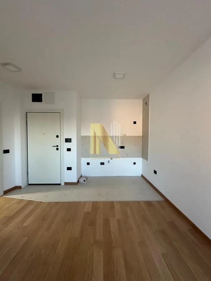 Izdavanje, jednosoban stan, 35m², Grbavica, Novi Sad Sve Podlokacije