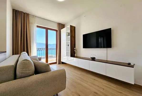 Prodaja, dvosoban stan, 73m², Vidikovac, Budva
