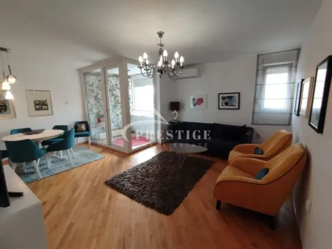 Izdavanje, trosoban stan, 100m², Blok 5, Podgorica - image 5