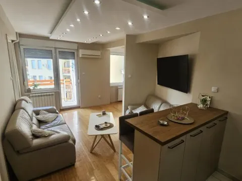 Rent, one bedroom apartment, 41m², Rotkvarija, Novi Sad Sve Podlokacije - image 6