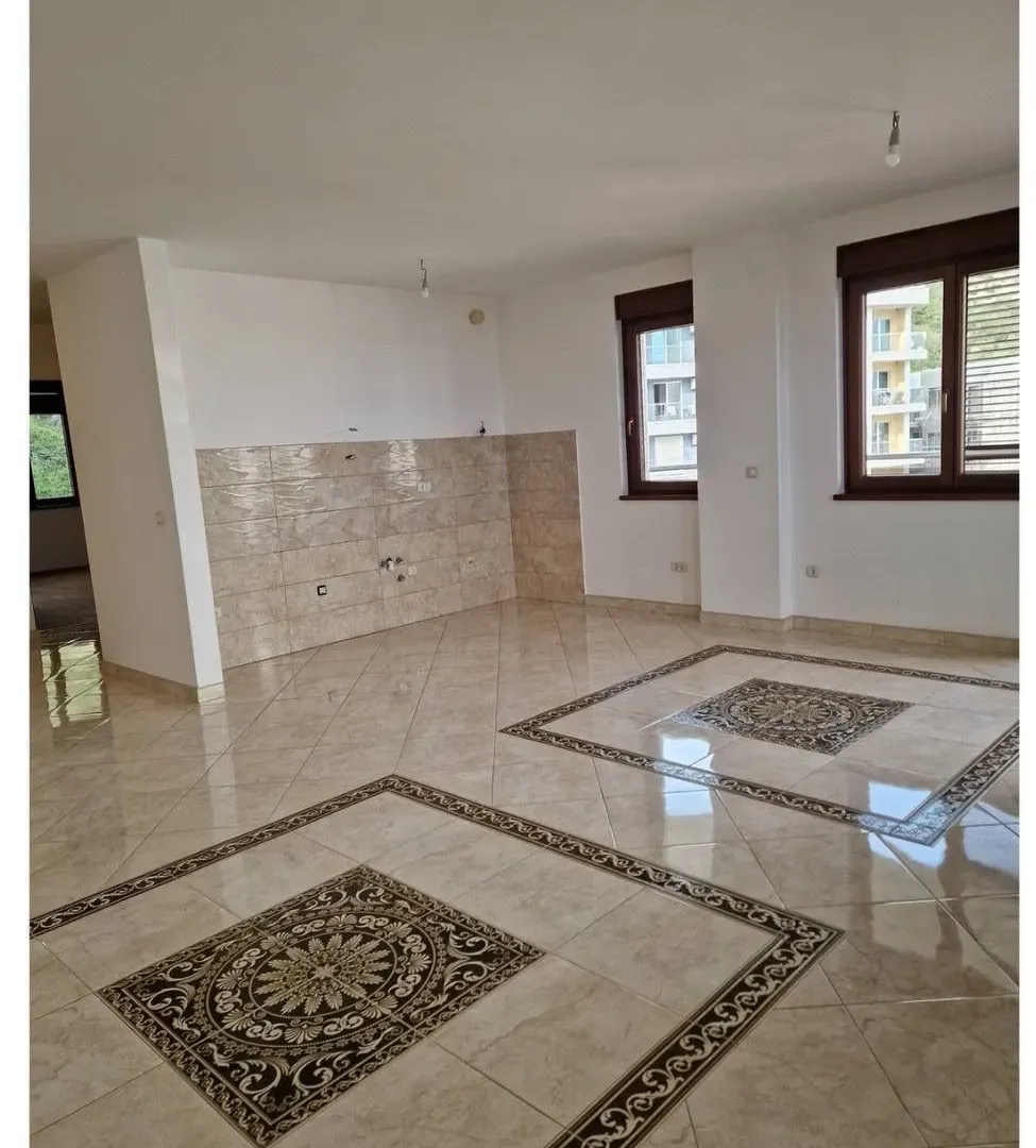 Sale, one bedroom apartment, 58m², Bečići, Budva