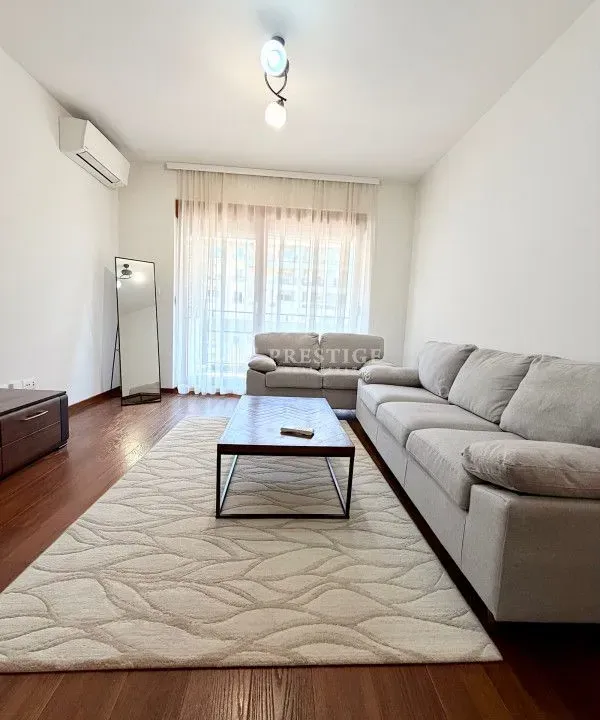 Izdavanje, jednosoban stan, 53m², Master Kvart, Podgorica