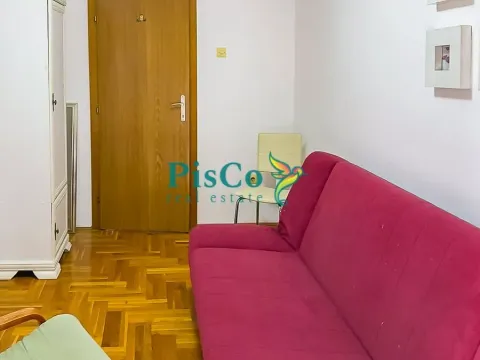 Rent, two bedroom apartment, 75m², Stari Aerodrom, Podgorica - image 9