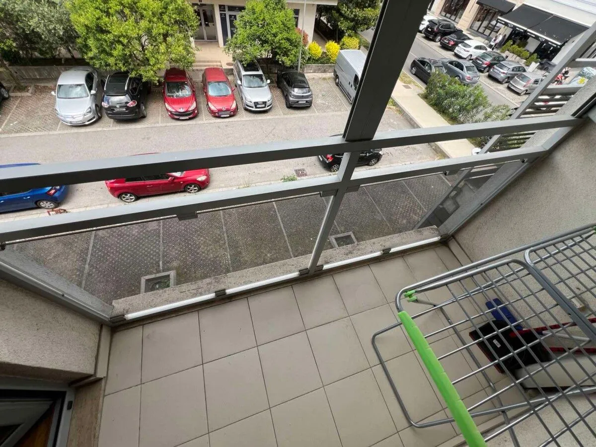 Izdavanje, jednosoban stan, 50m², Tološi, Podgorica