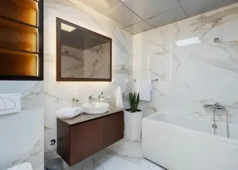 Izdavanje, kuća, 400m², Centar, Tivat - image 11