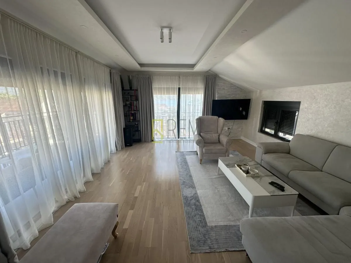 Sale, four bedroom apartment, 175m², Meljine, Herceg Novi