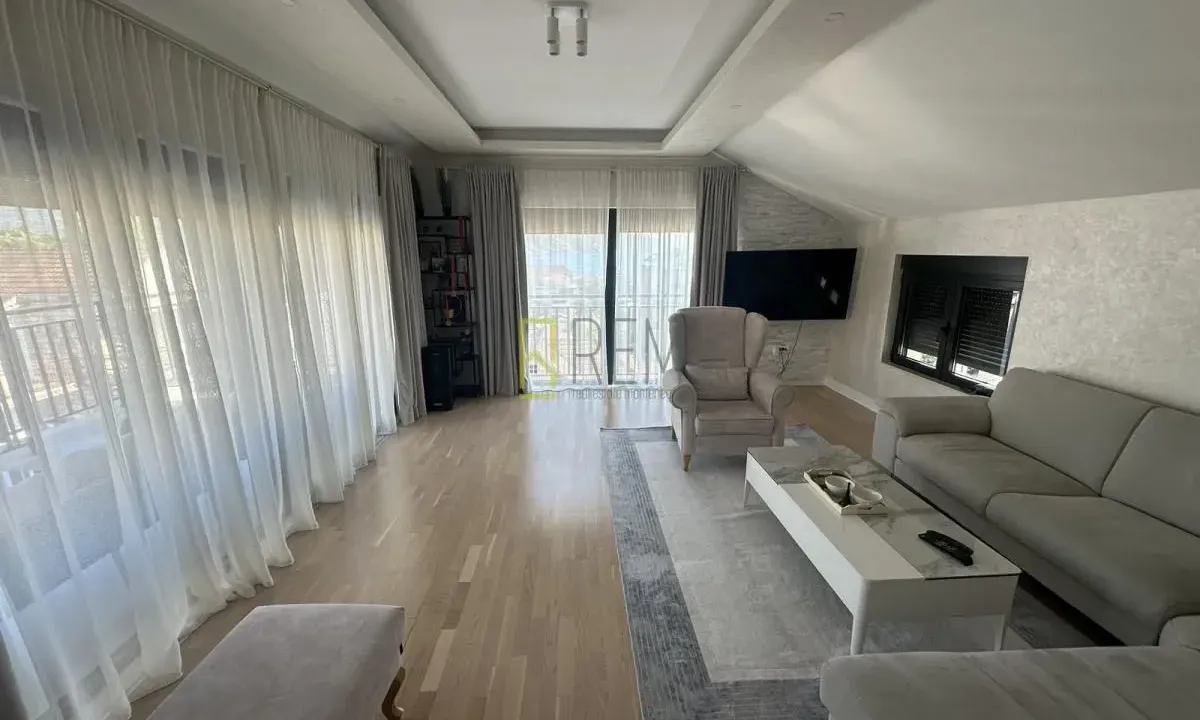 Sale, four bedroom apartment, 175m², Meljine, Herceg Novi