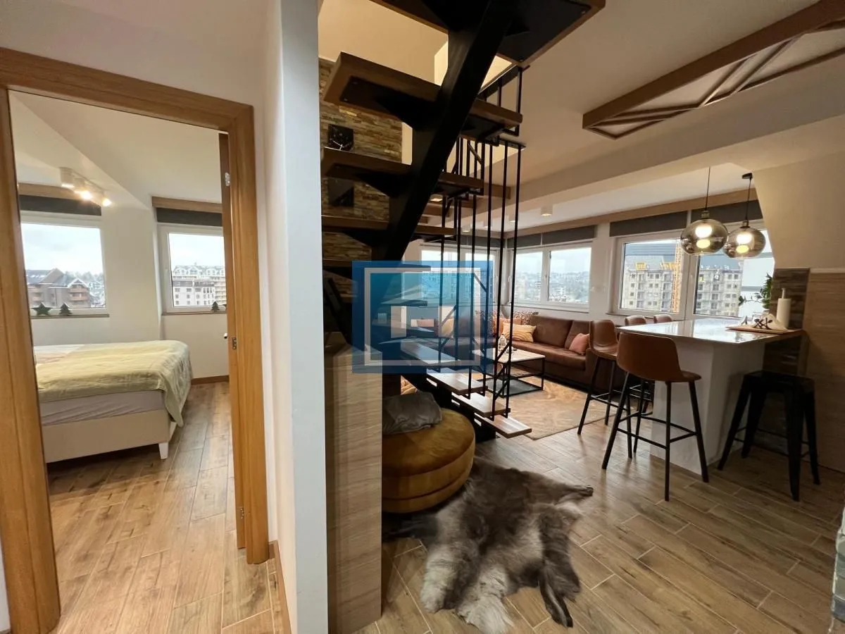 Prodaja, trosoban stan, 59m², Centar, Zlatibor