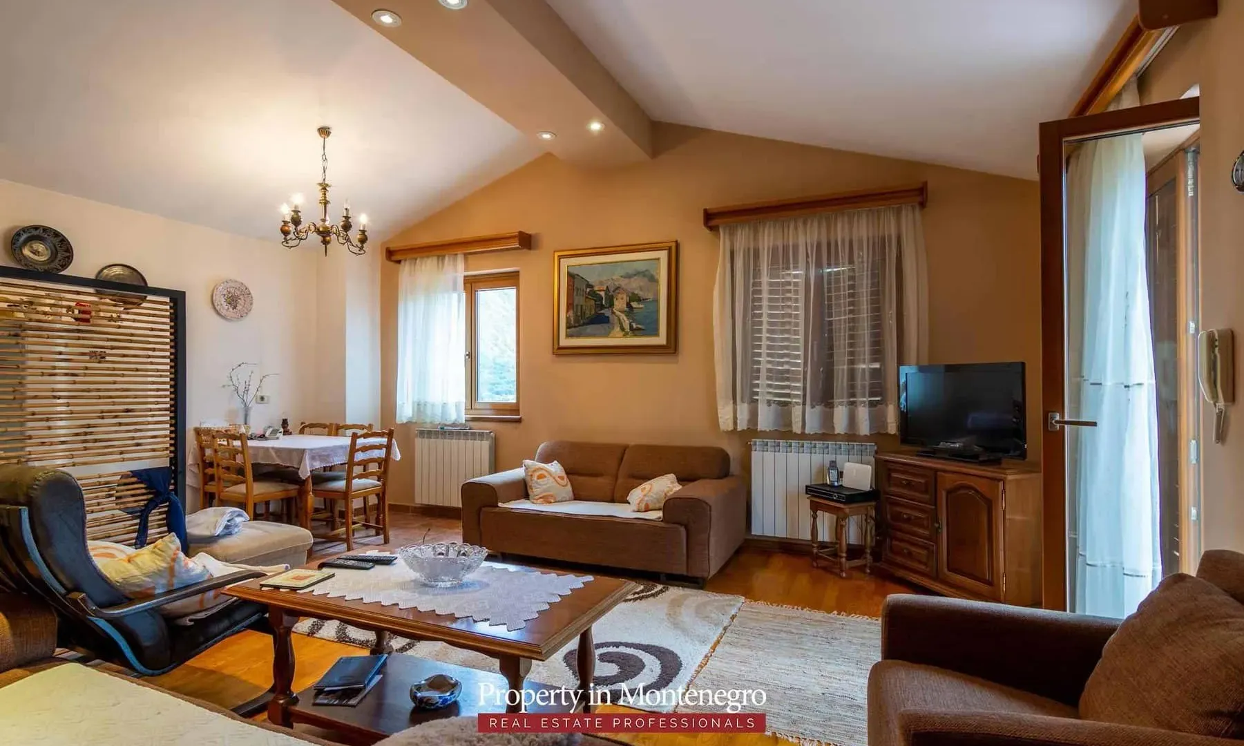 Prodaja, kuća, 303m², Orahovac, Kotor