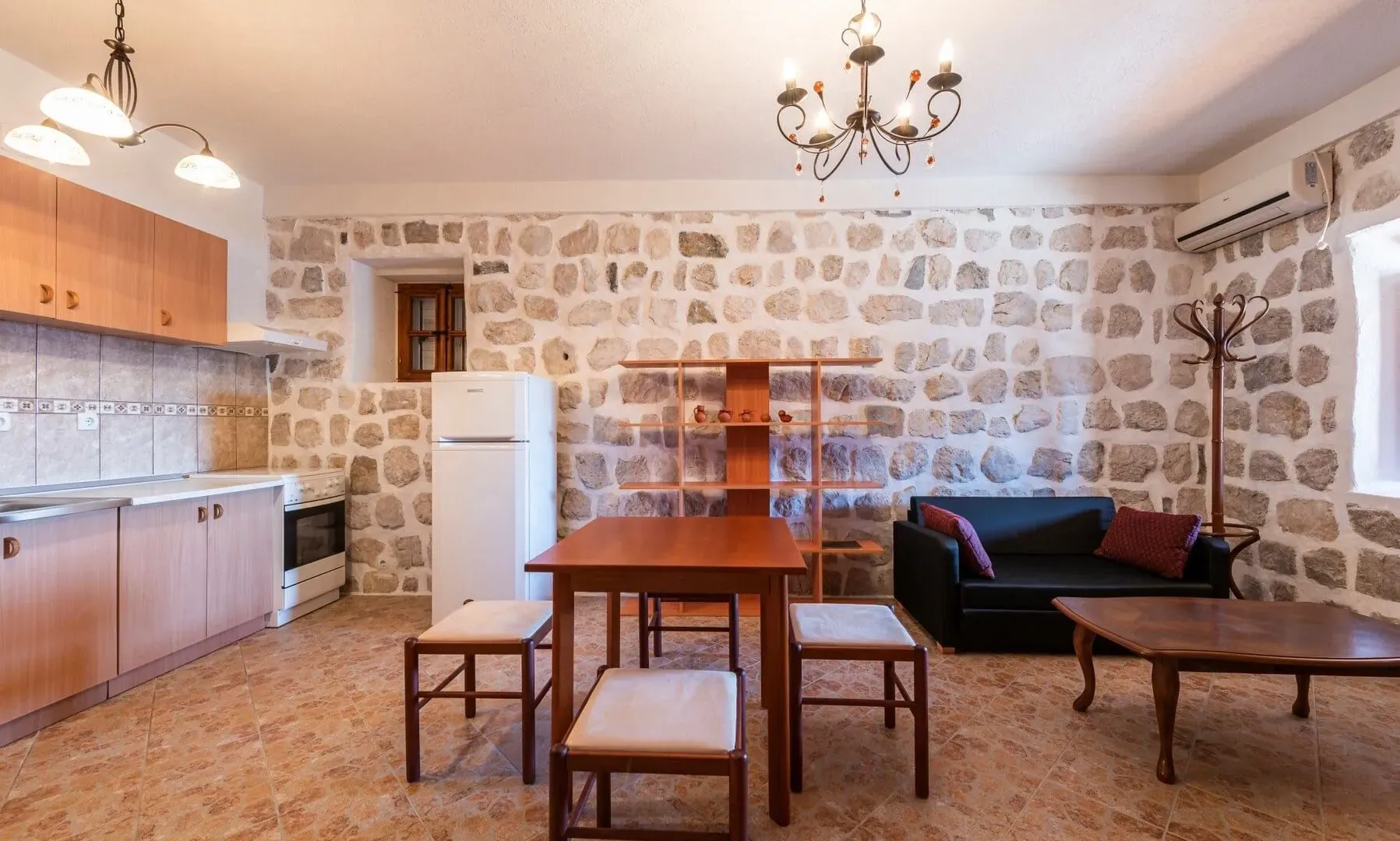 Sale, two bedroom apartment, 87m², Perast, Kotor