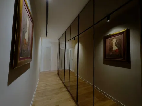 Izdavanje, dvosoban stan, 108m², Central Point, Podgorica - image 16