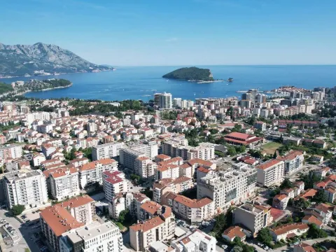 Prodaja, plac, 20000m², Budva, Crna Gora - image 1