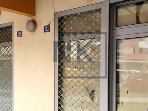 Sale, office space, 44m², Stari Aerodrom, Podgorica - image 2