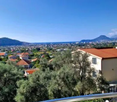 Izdavanje, trosoban stan, 135m², Tomba, Bar - image 7