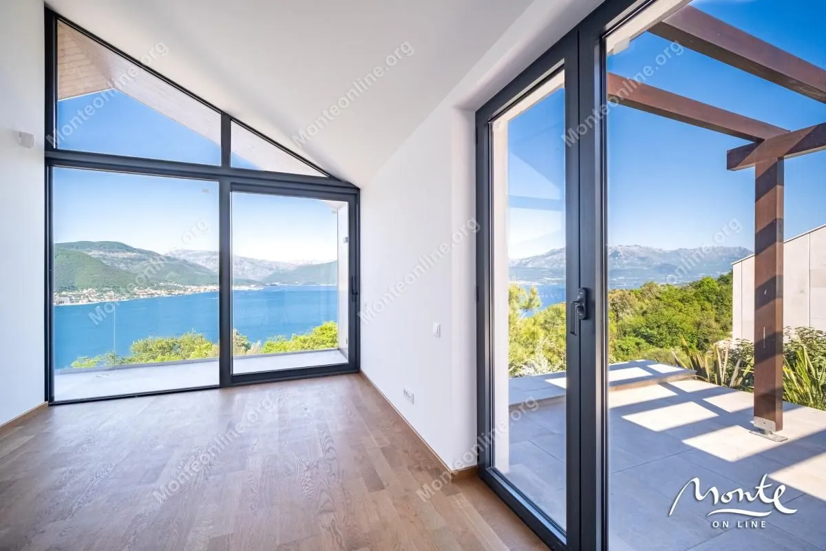 Prodaja, kuća, 173m², Krašići, Tivat
