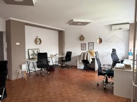 Rent, three bedroom apartment, 85m², Bulevar Oslobodjenja, Novi Sad Sve Podlokacije - image 2