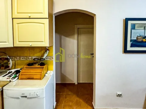 Izdavanje, dvosoban stan, 52m², Budva, Crna Gora - image 2