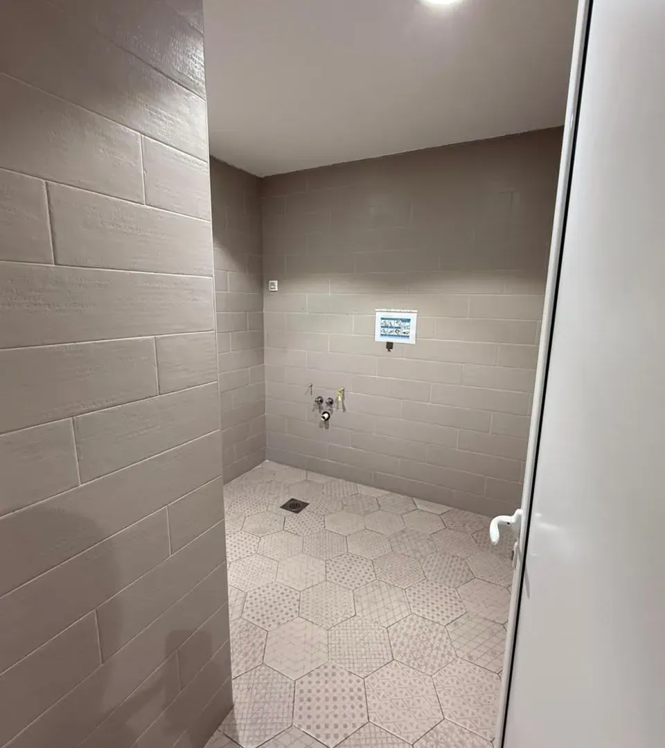 Izdavanje, poslovni prostor, 180m², Stara Varoš, Podgorica