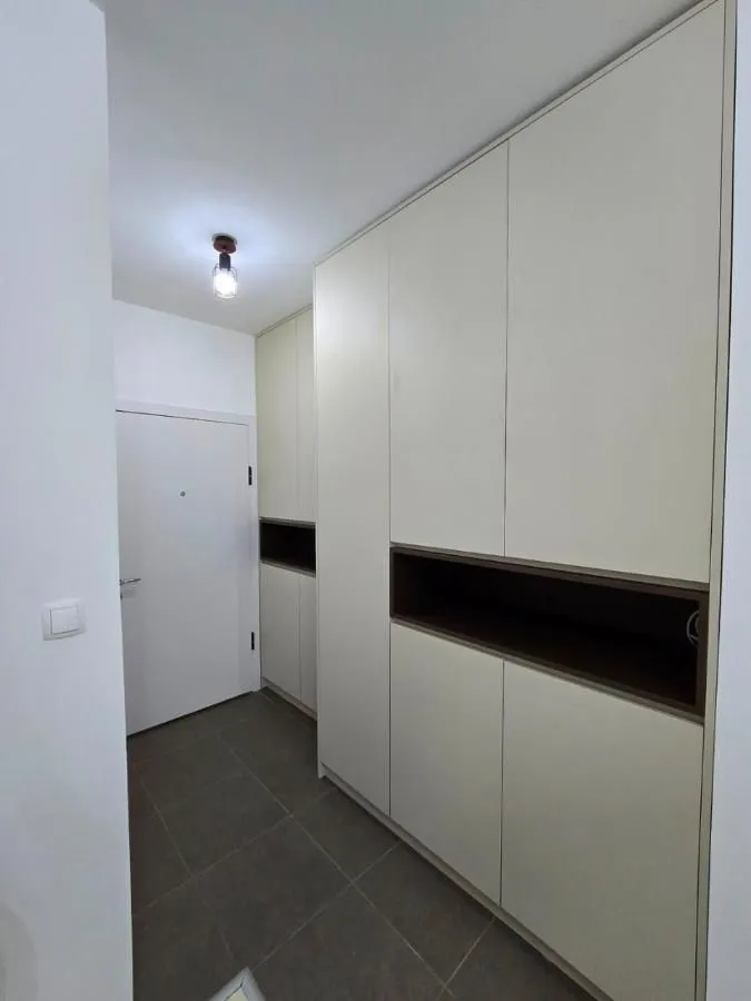 Izdavanje, jednosoban stan, 40m², City Kvart, Podgorica