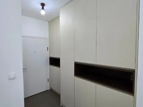 Izdavanje, jednosoban stan, 40m², City Kvart, Podgorica - image 6
