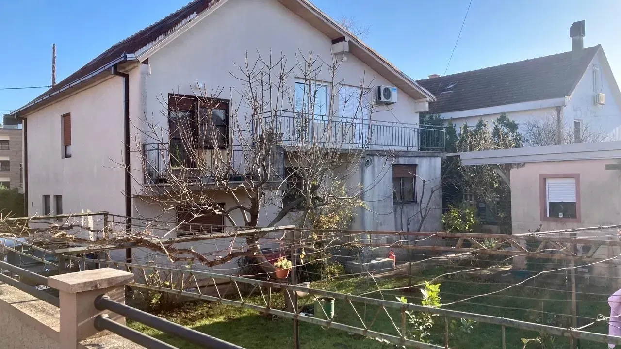Prodaja, kuća, 285m², Dalmatinska ulica, Podgorica