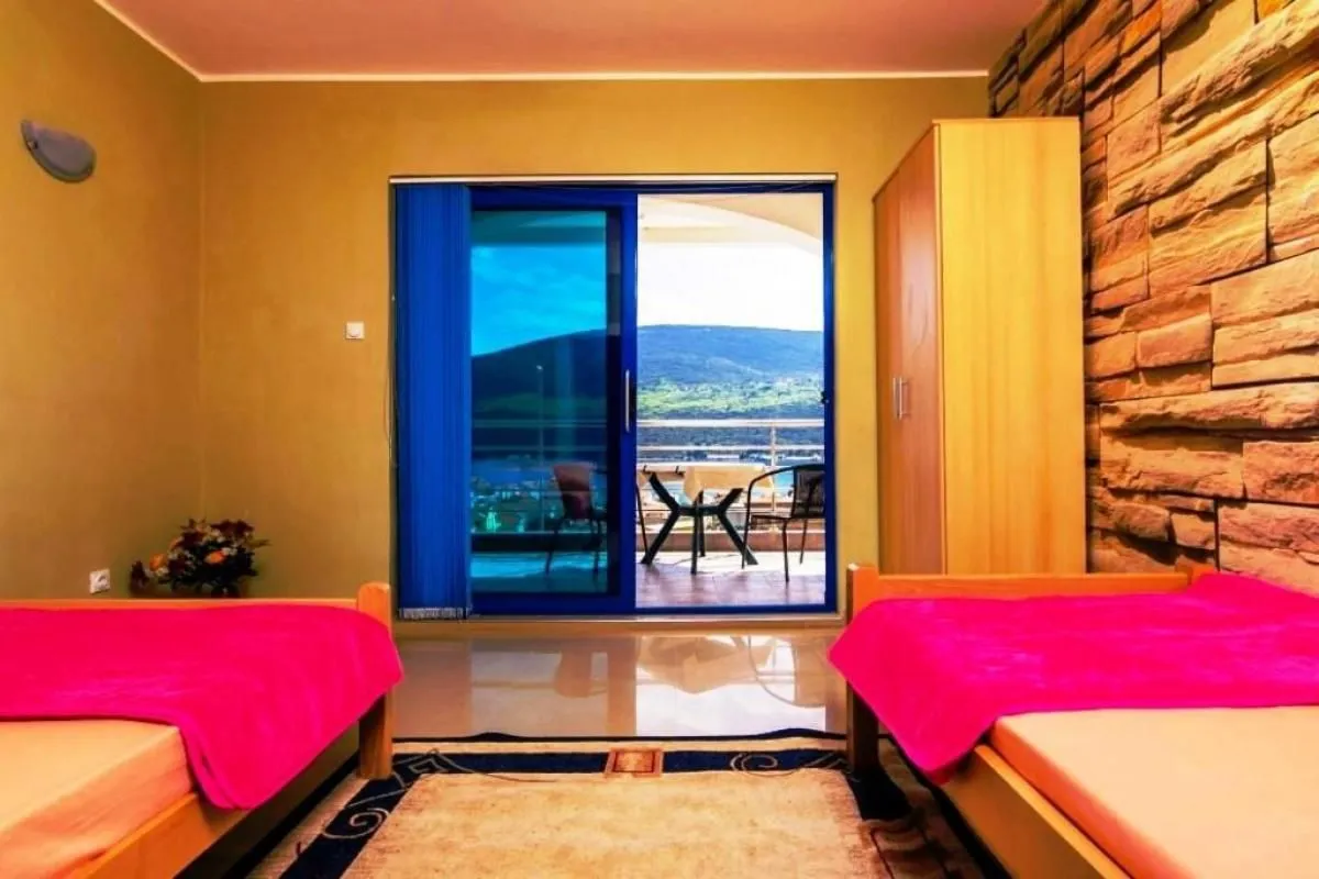 Prodaja, kuća, 280m², Đenovići, Herceg Novi