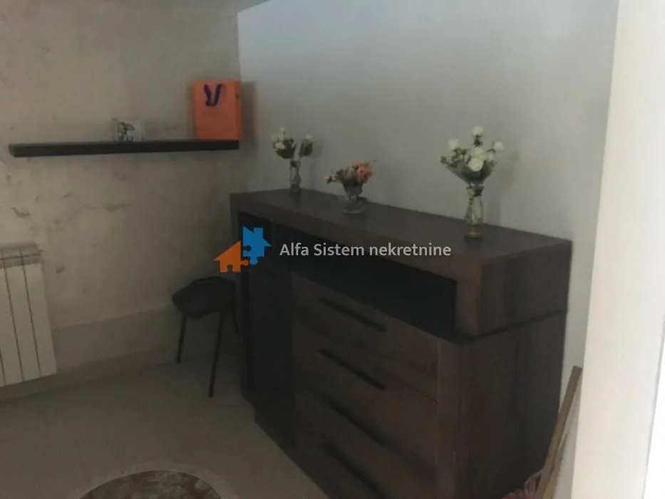 Rent, three bedroom apartment, 74m², Kluz, Zvezdara Sve Podlokacije