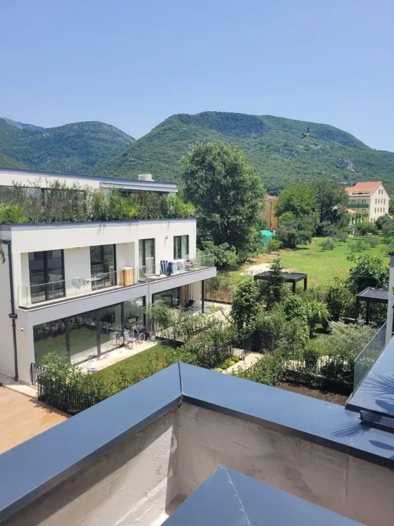 Rent, house, 170m², Lastva Grbaljska, Kotor