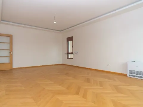 Prodaja, trosoban stan, 142m², Gorica C, Podgorica - image 3